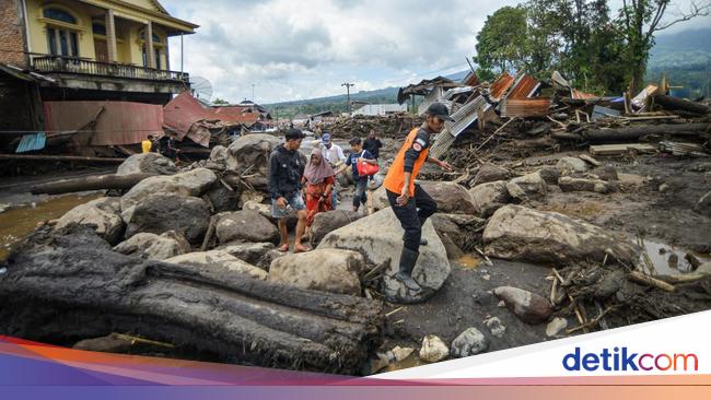 Jalur Kabupaten Agam-Tanah Datar Tidak Bisa Dilewati