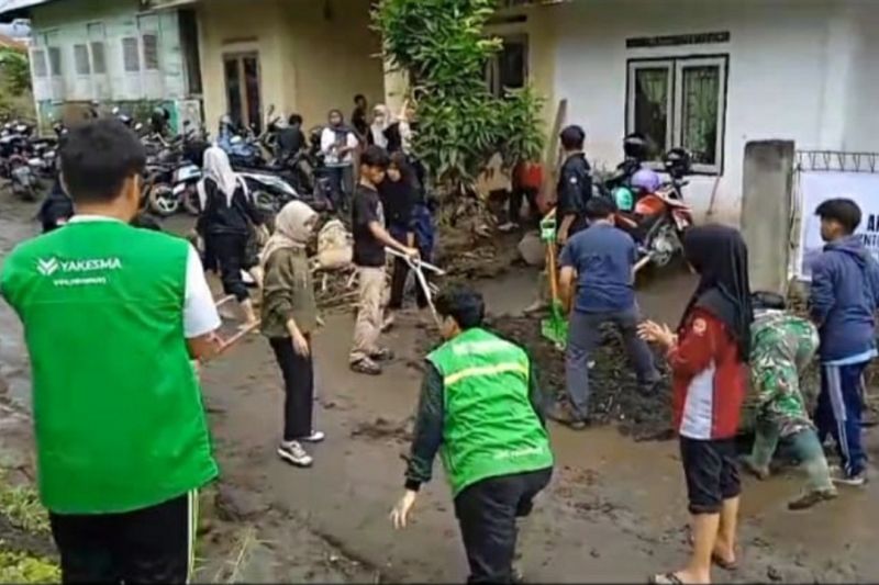 Warga Masyarakat Kampung Wadas RT 14/03 Meriahkan HUT RI dengan Berbagai Macam Lomba Minggu, 18 Agustus 2024